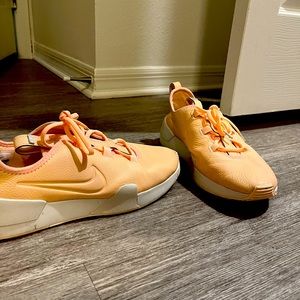 Nike women shoes size 10